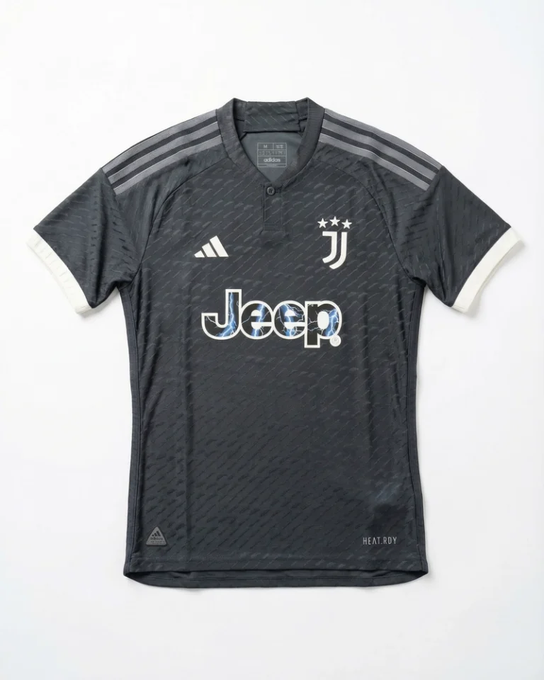 23/24 Juventus Away Player Version